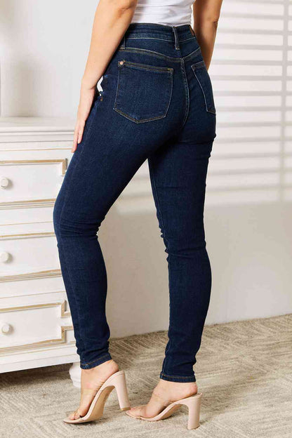 Judy Blue Full Size Skinny Jeans with Pockets