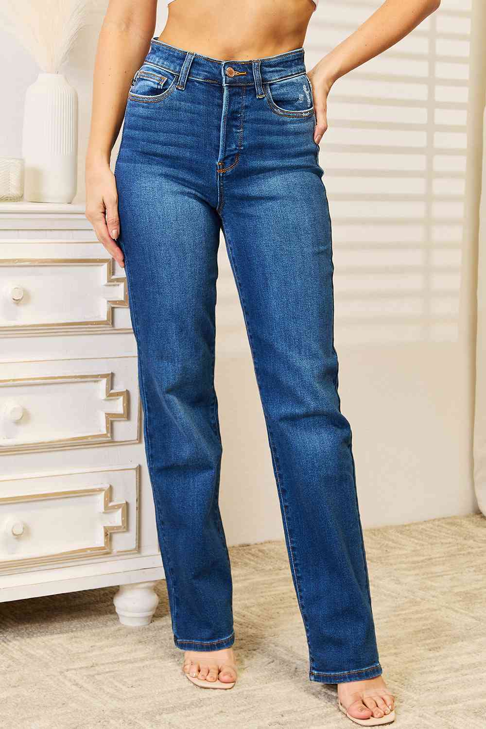 Judy Blue Full Size Straight Leg Jeans with Pockets